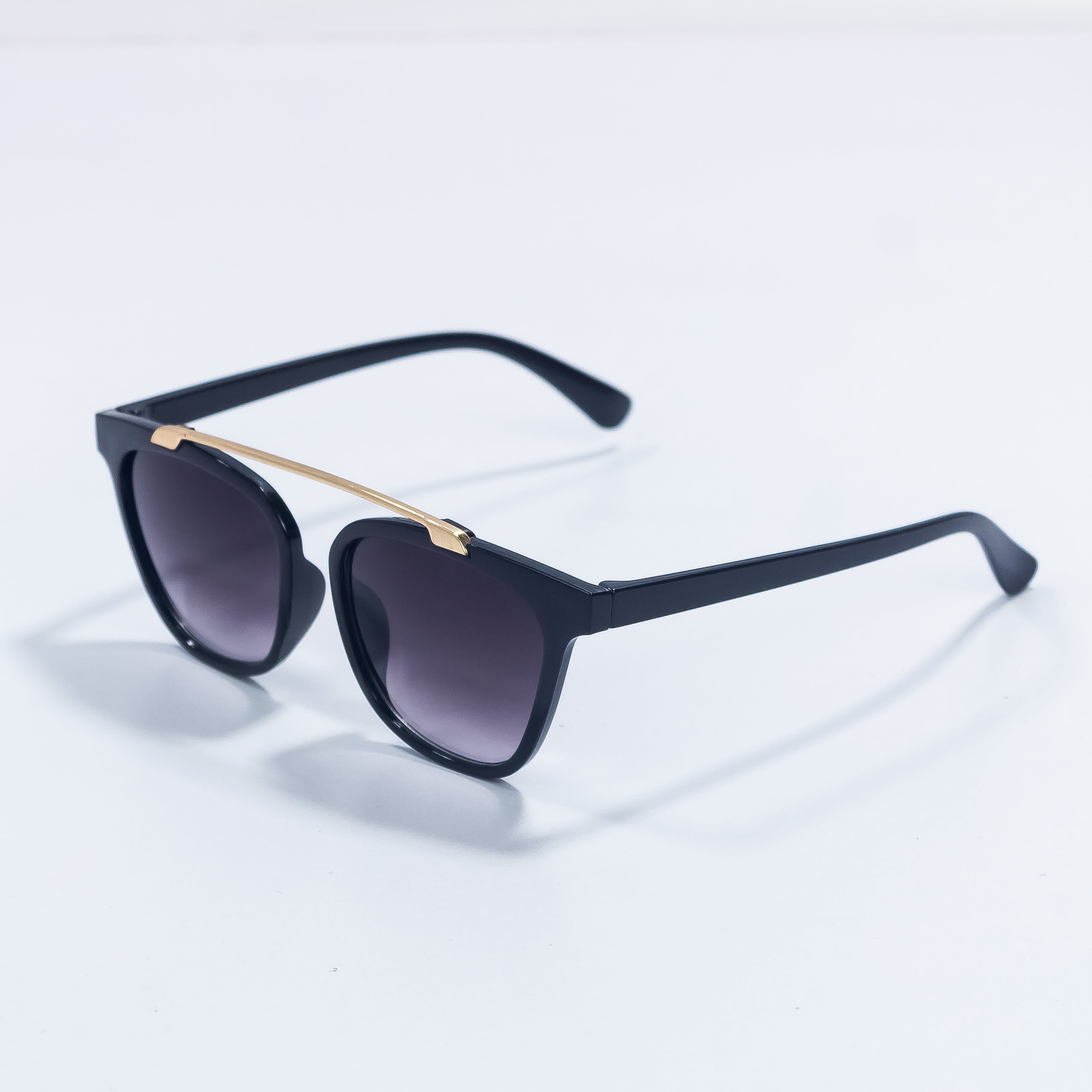 SUNGLASSES FOR WOMEN GUESS